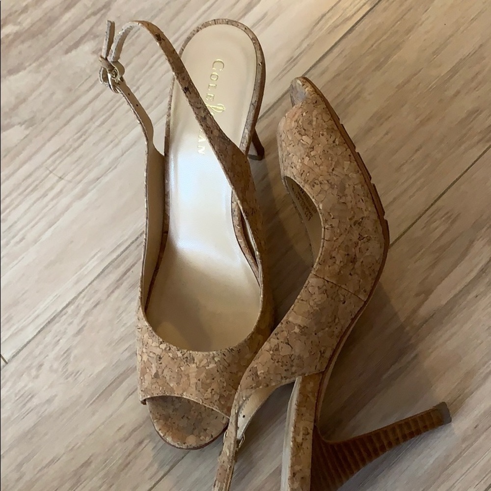 Cork high healed sandal